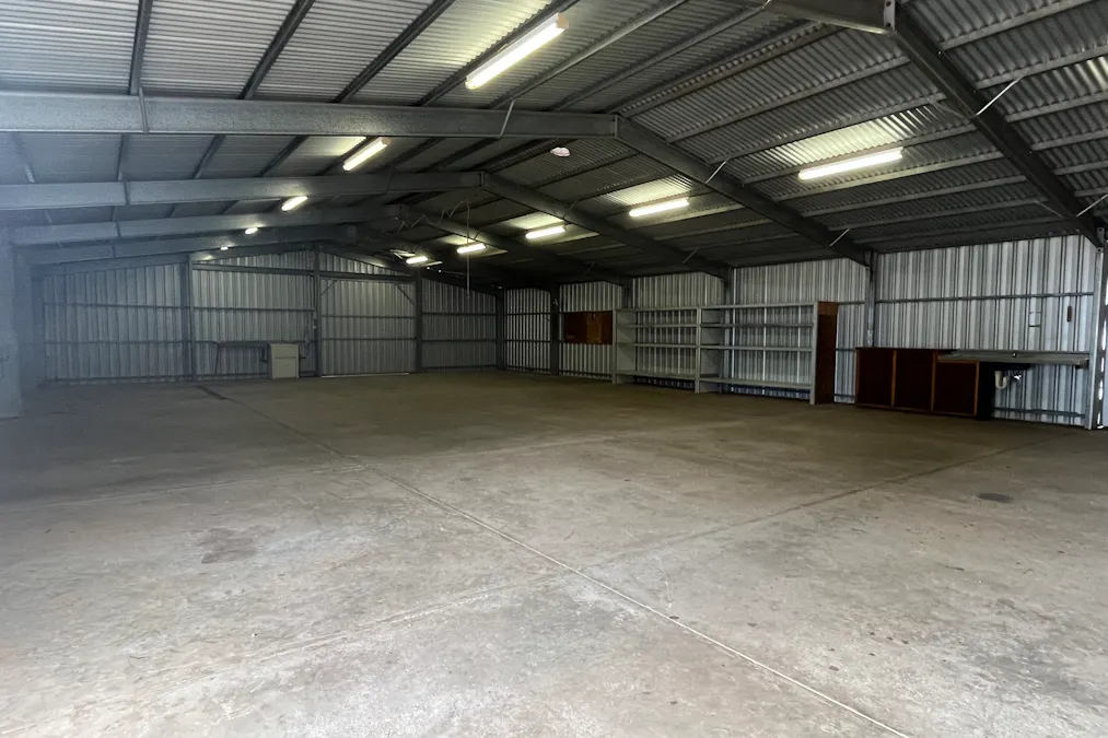 8 Kingsbury Road, Loxton, SA, 5333 - Image 2