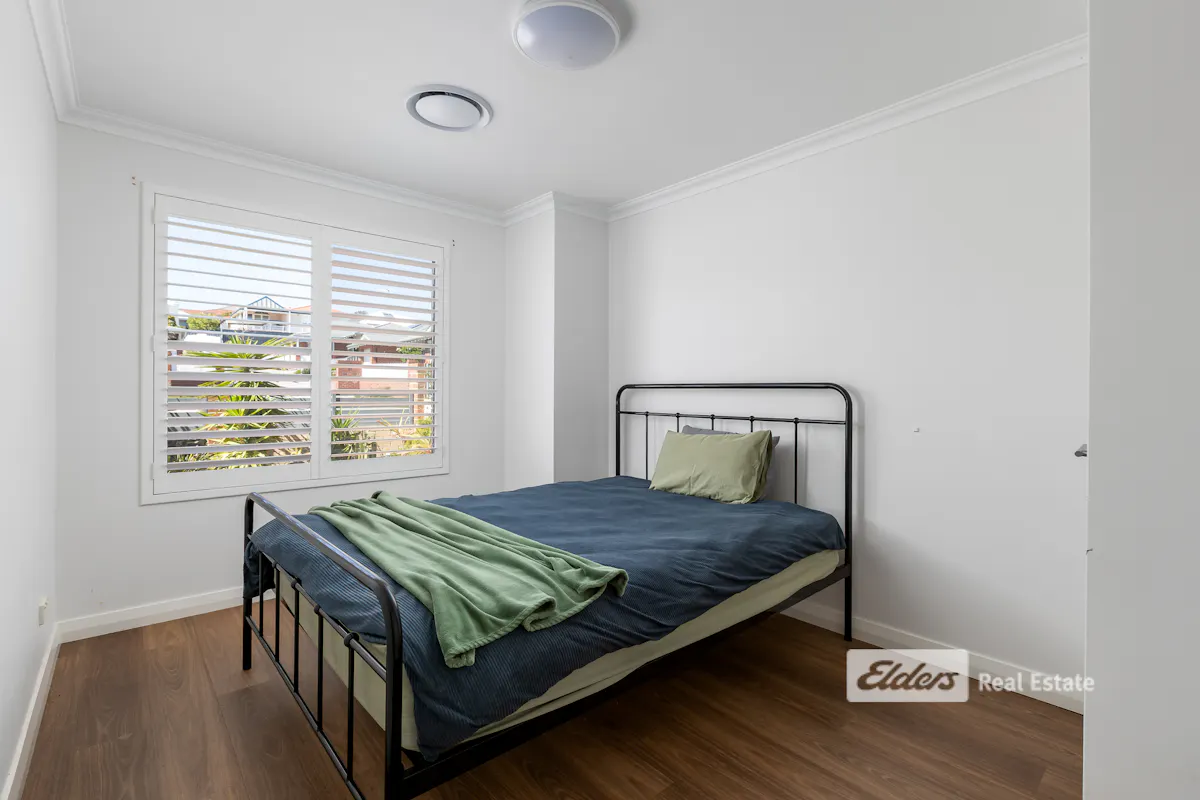 23 Cambrose Avenue — photo 15 of 23