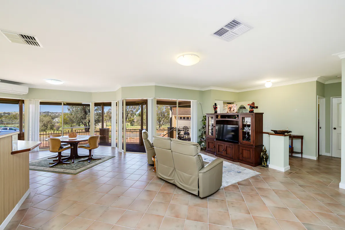 6 Wood Drive — photo 7 of 30