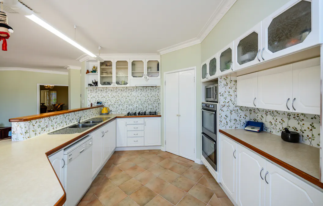 6 Wood Drive, Northam, WA, 6401 - Image 10