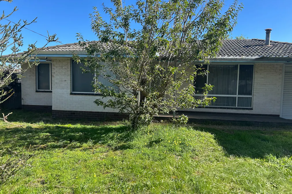 16 Flora Way, Carey Park, WA, 6230 - Image 1