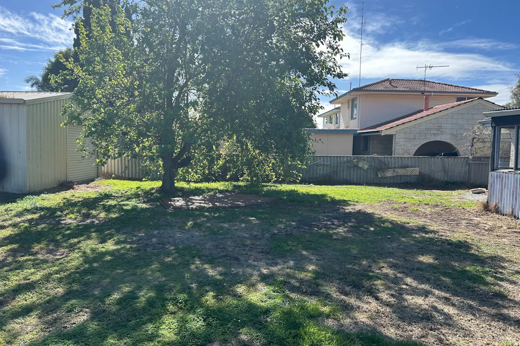 16 Flora Way, Carey Park, WA, 6230 - Image 10