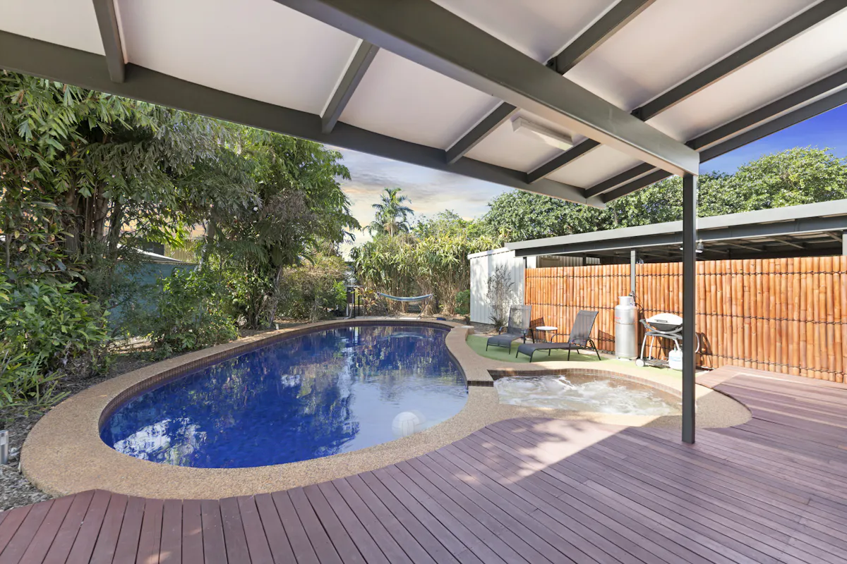 11 Aubrey Street — photo 20 of 29