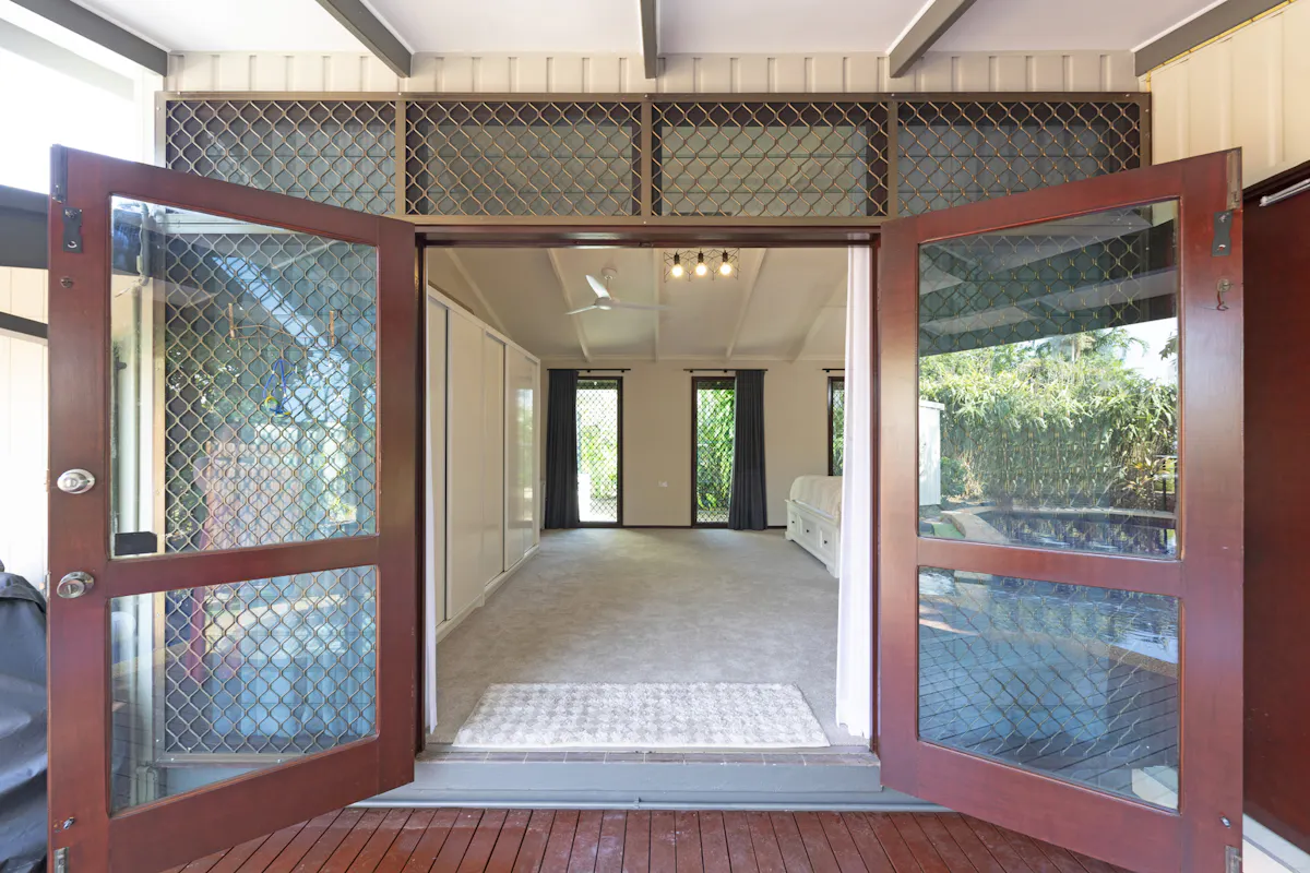 11 Aubrey Street — photo 12 of 29