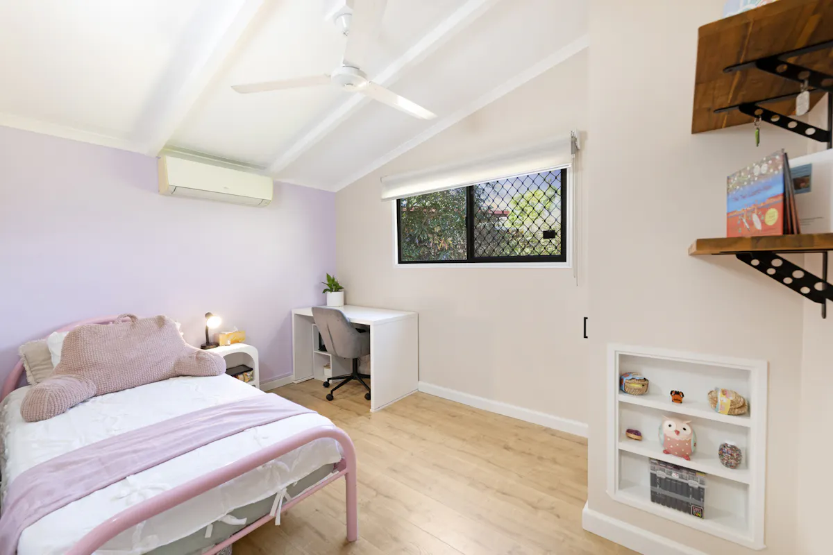 11 Aubrey Street — photo 18 of 29