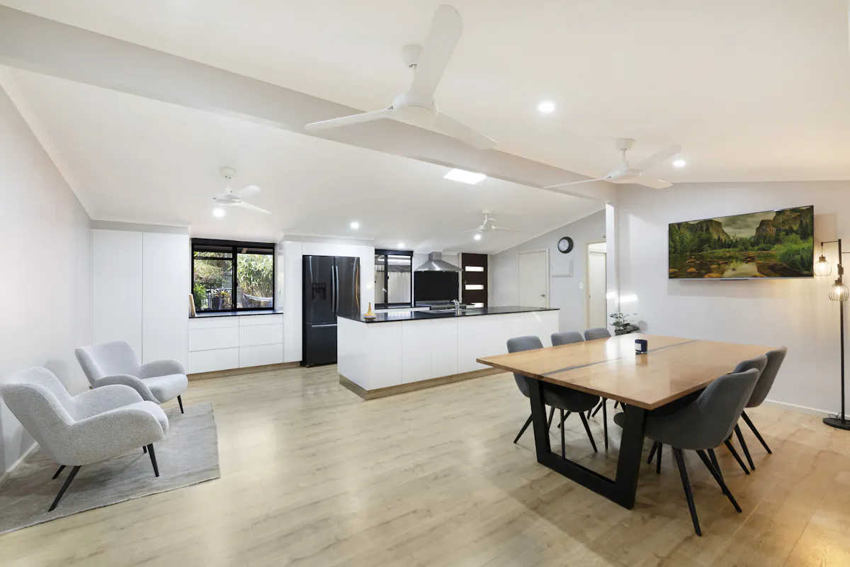 11 Aubrey Street — photo 8 of 29