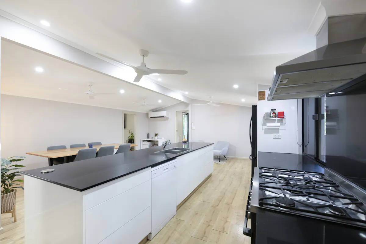 11 Aubrey Street — photo 10 of 29