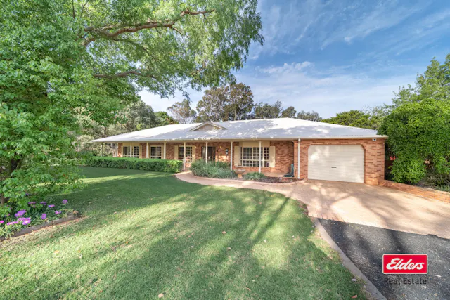 2 Sheraton Road — photo from Elders Real Estate Dubbo