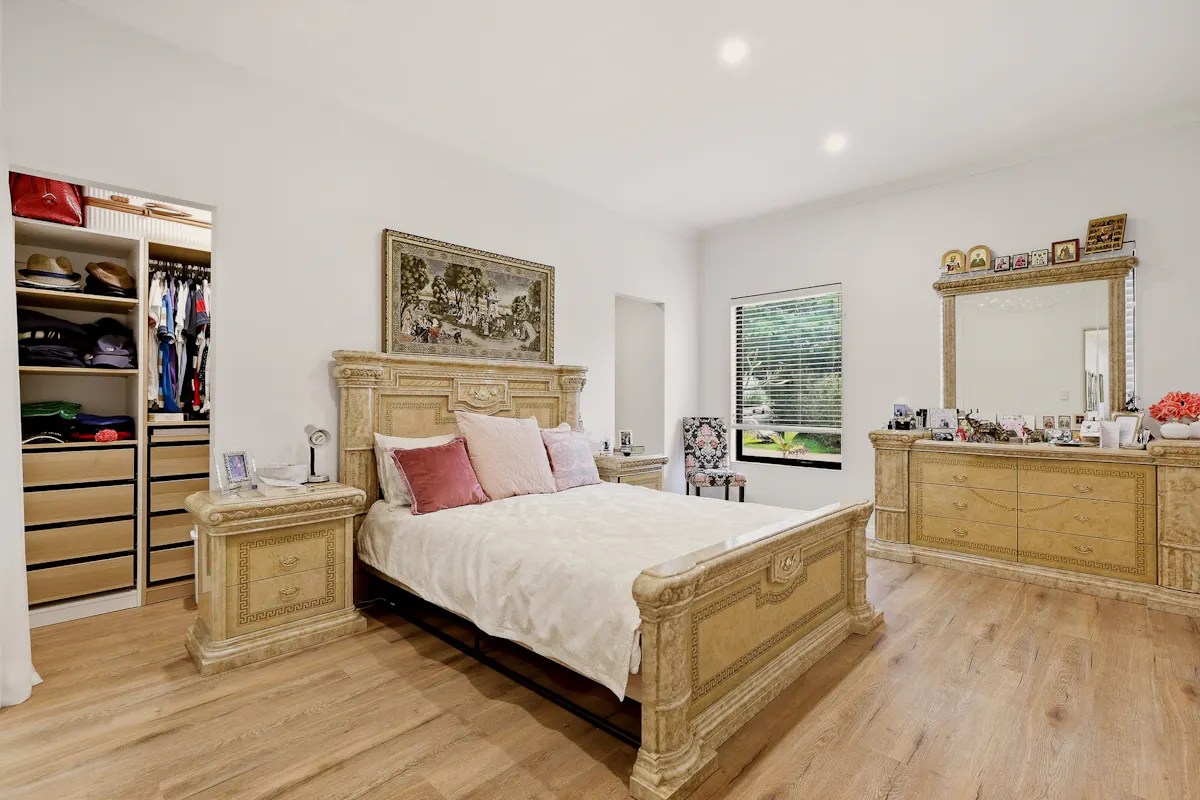 10 Gillespie Parkway — photo 10 of 23