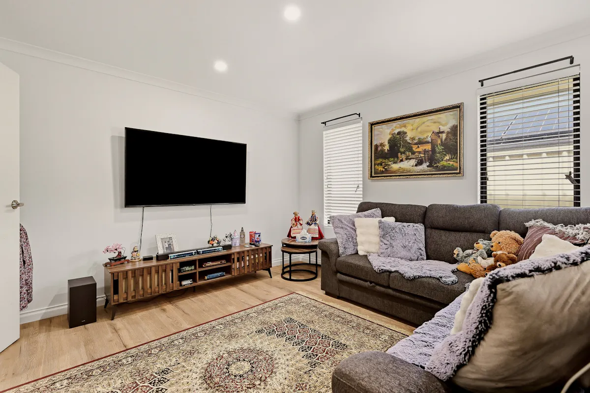 10 Gillespie Parkway — photo 8 of 23