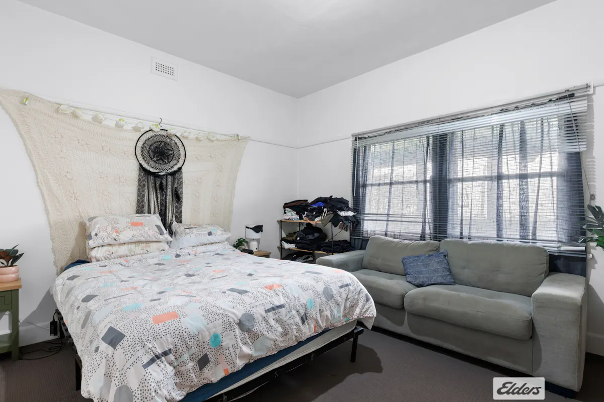 40 Pelissier Street — photo 12 of 16