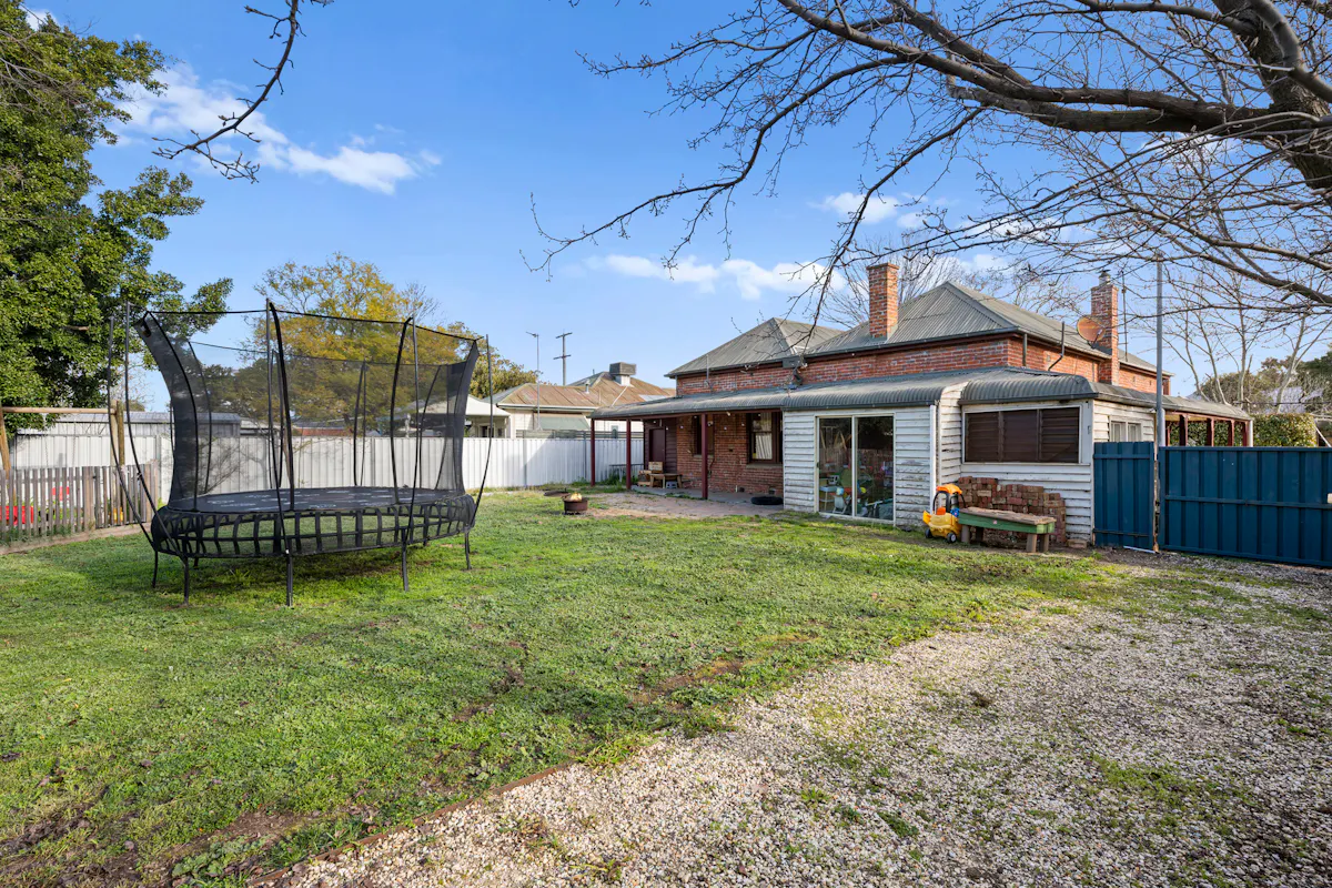 19 Anderson Street — photo 12 of 15