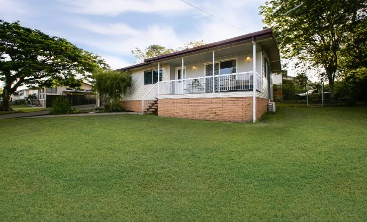33 Lloyd George Street, Eastern Heights, QLD, 4305 - Image 2