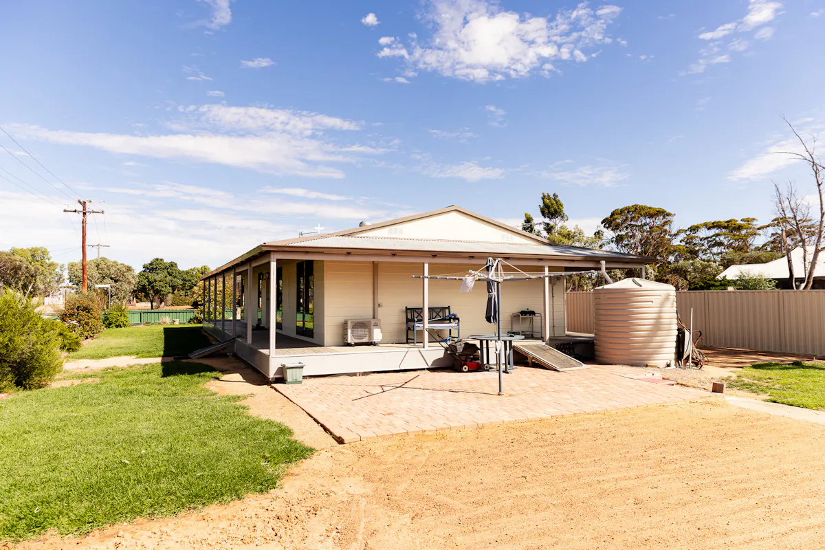 15 Westral Street — photo 17 of 20