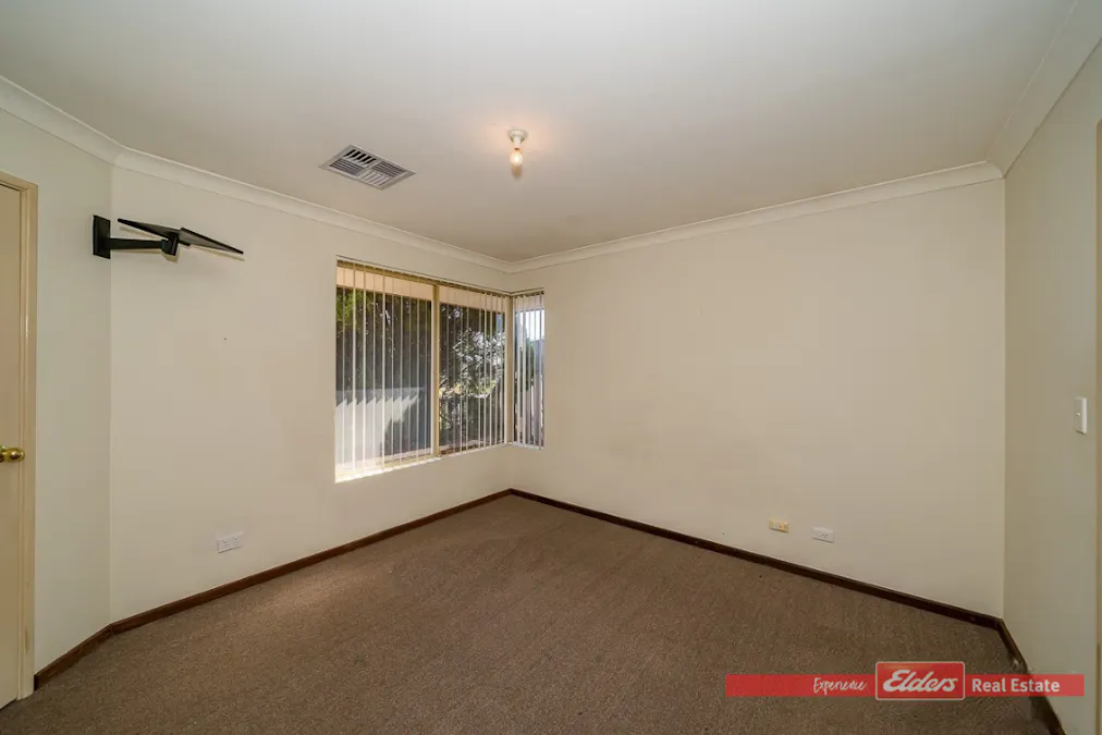11 Stainer Avenue, Rockingham, WA, 6168 - Image 8