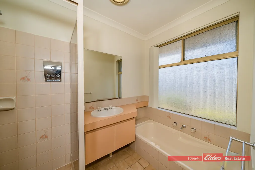 11 Stainer Avenue, Rockingham, WA, 6168 - Image 13
