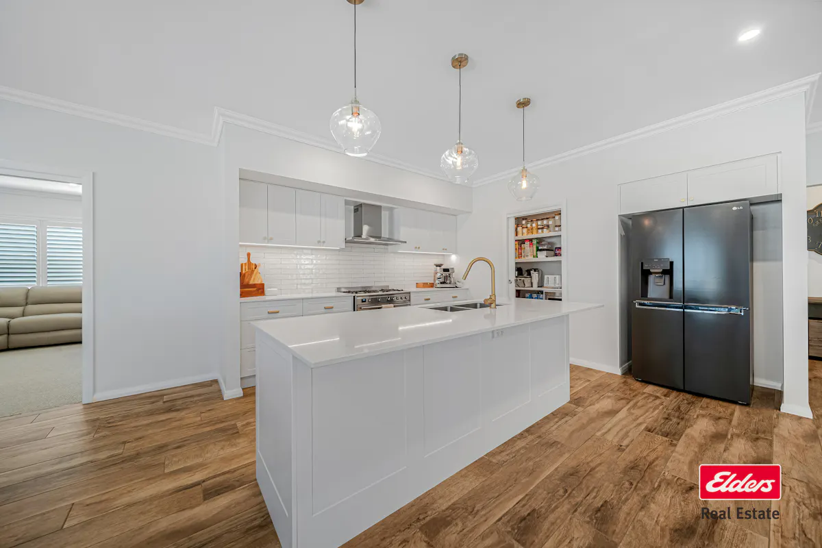 9 Kingsford Smith Place — photo 2 of 22