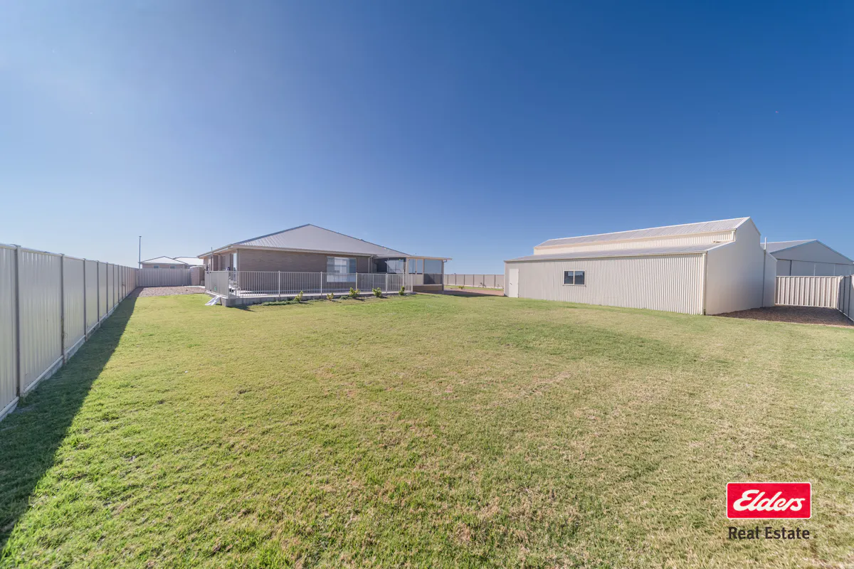 9 Kingsford Smith Place — photo 17 of 22