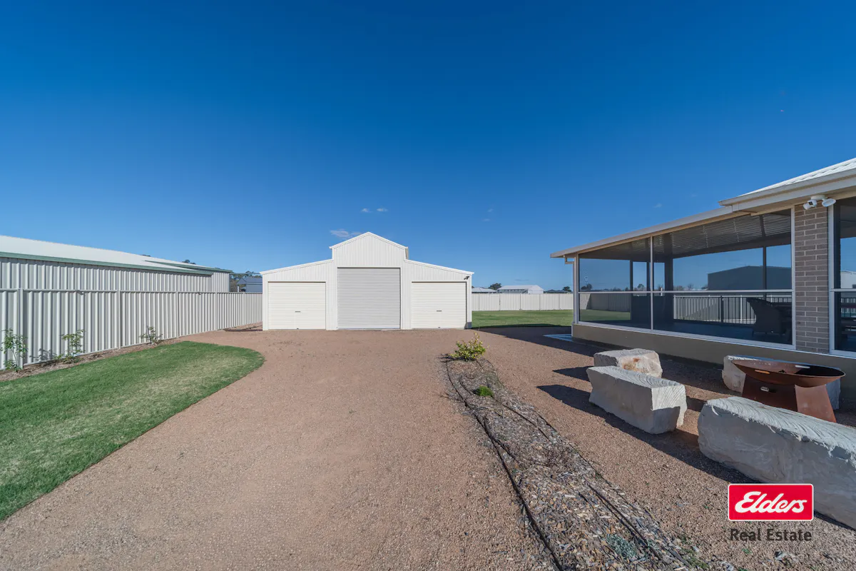 9 Kingsford Smith Place — photo 18 of 22