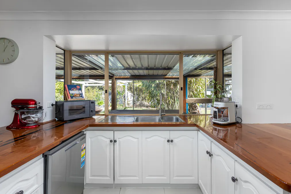 111 Lucy Victoria Avenue, Australind, WA, 6233 - Image 4