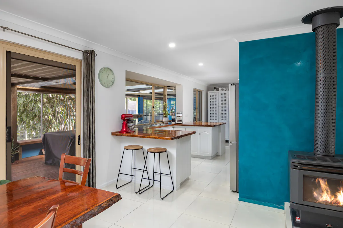 111 Lucy Victoria Avenue — photo 12 of 27