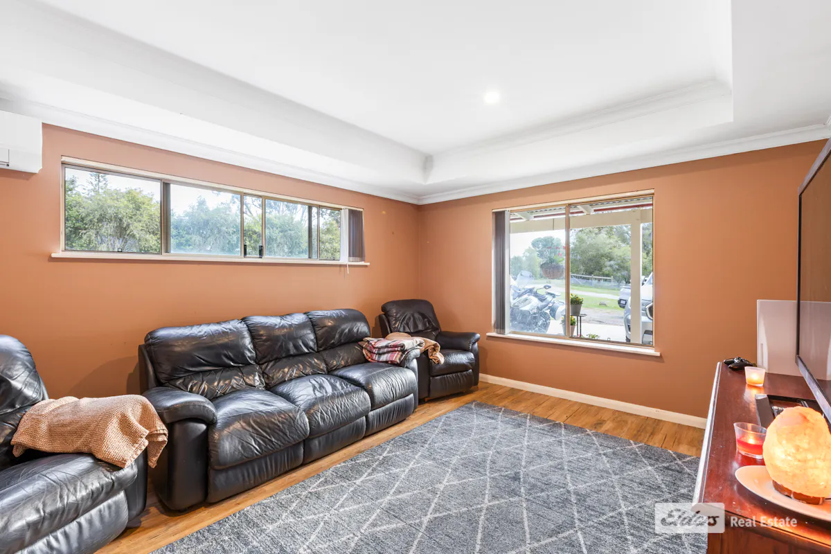 18 Pyungoorup Place — photo 14 of 30