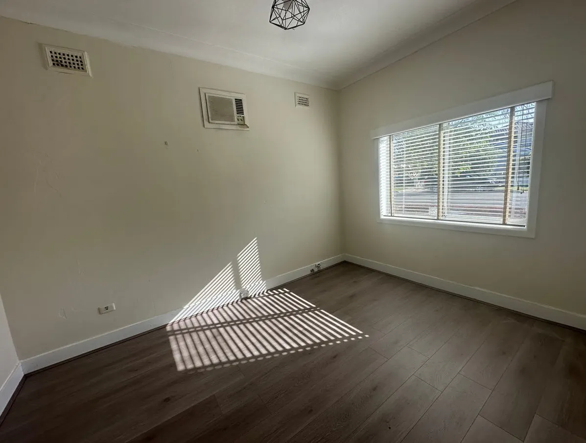 113 Lincoln Street — photo 8 of 11