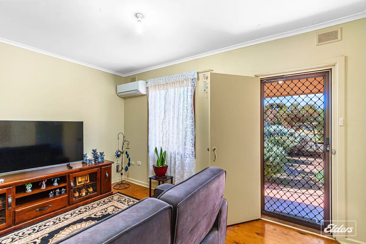 5 & 7 Bowden Street — photo 4 of 30
