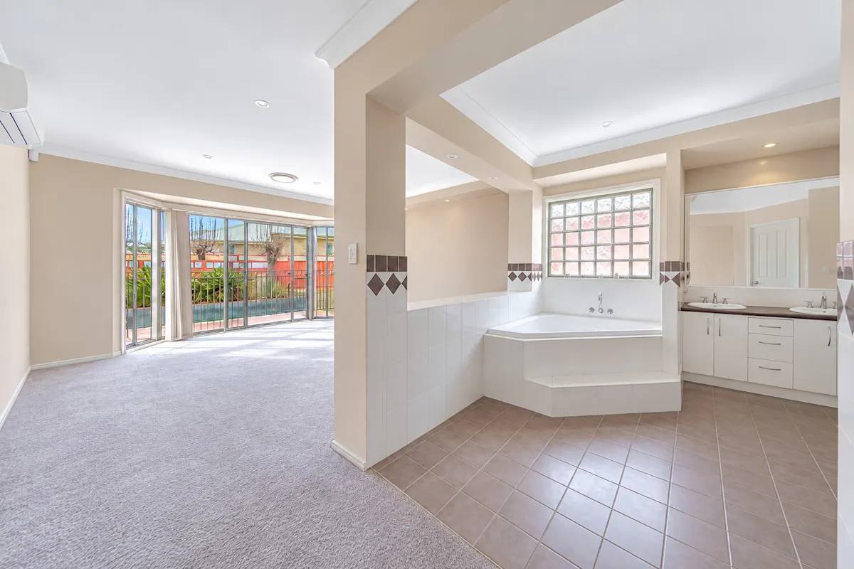 9 St Andrews Drive — photo 8 of 18