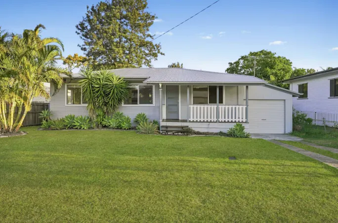 15 Vivian Street, Eastern Heights, QLD, 4305