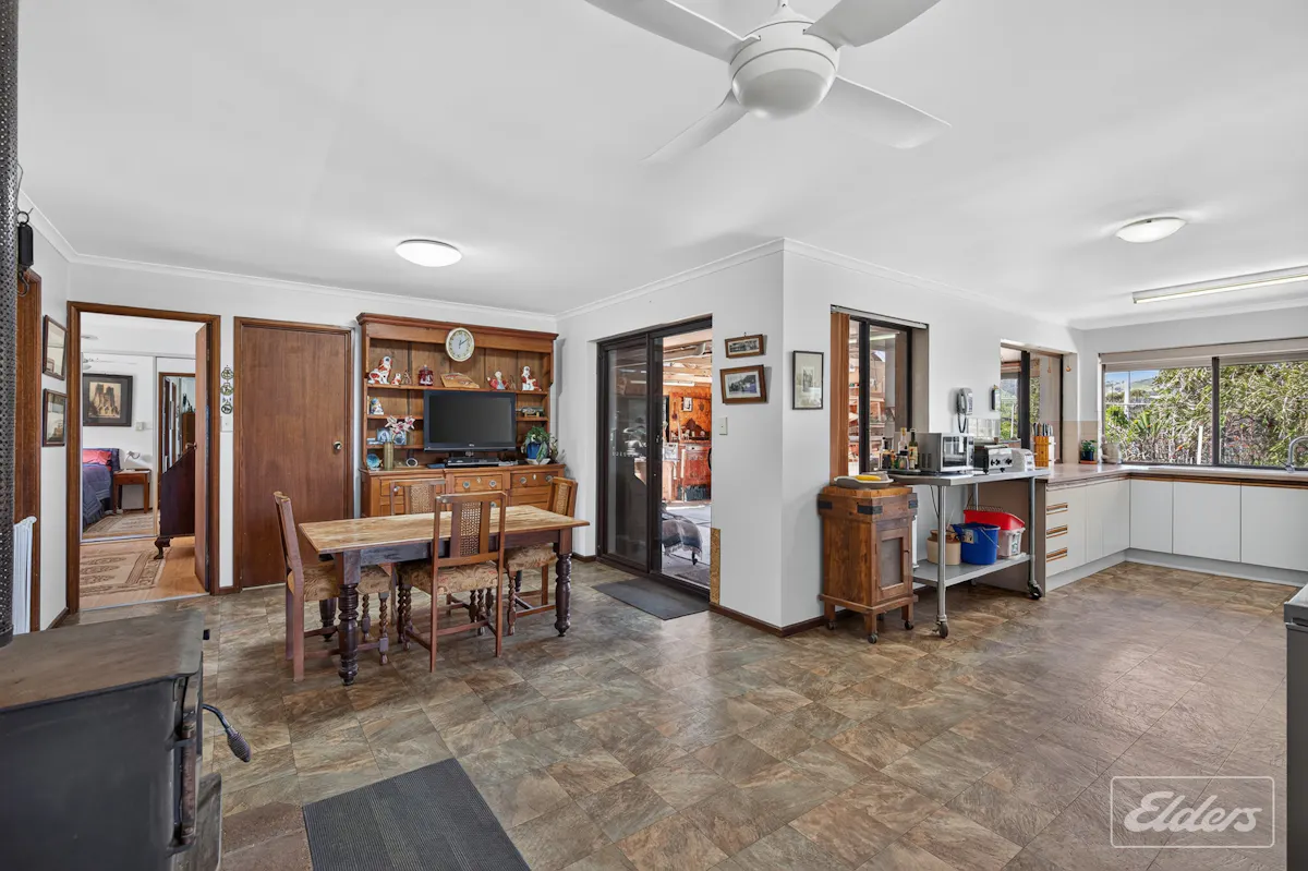 12 Haynes Drive — photo 8 of 30