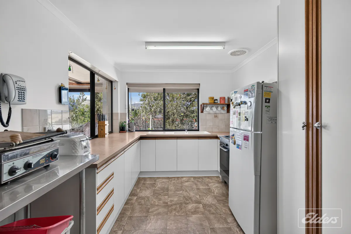 12 Haynes Drive — photo 10 of 30