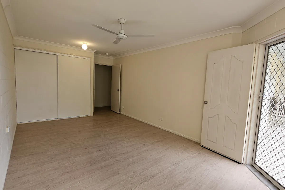6/12-14 Old Common Road — photo 6 of 10