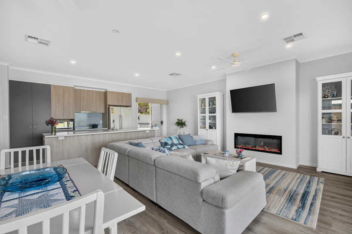 74 Sorata Street — photo 13 of 30