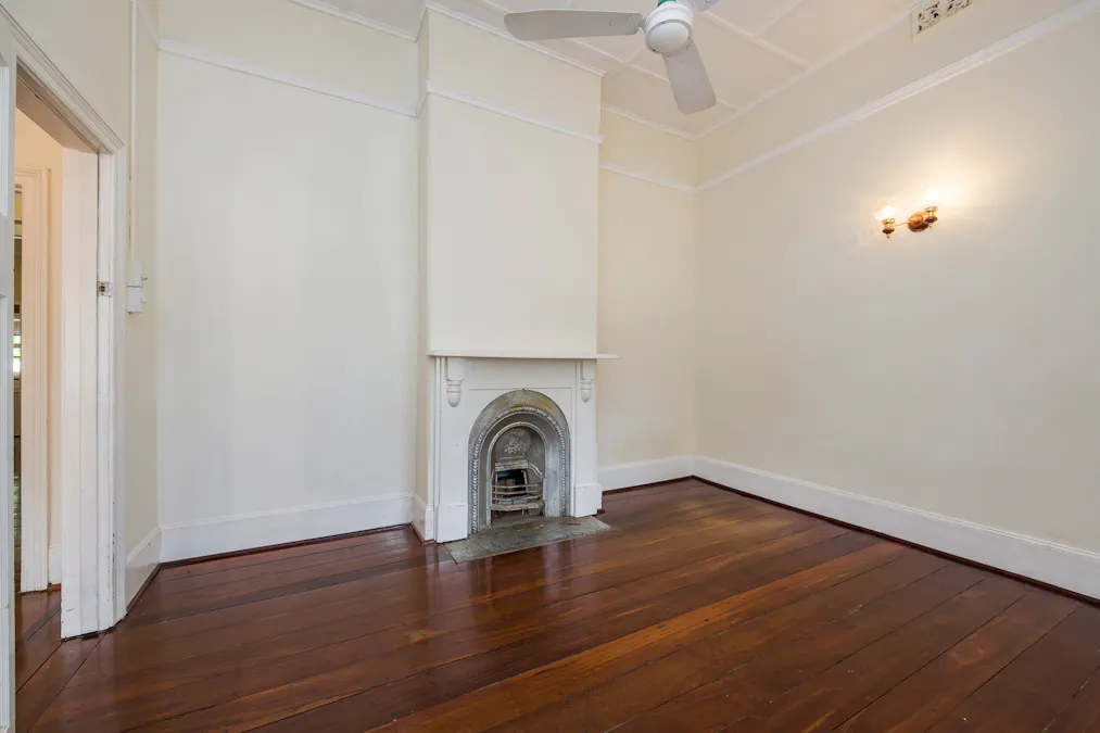 54 Gordon Street, Northam, WA, 6401 - Image 4