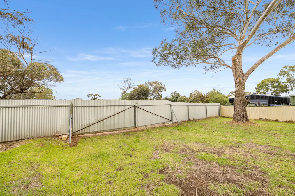 54 Gordon Street, Northam, WA, 6401 - Image 29