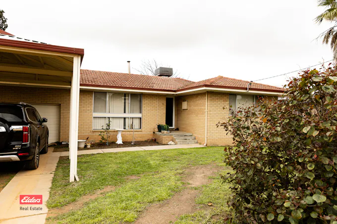 14 Pioneers Road, Merredin, WA, 6415