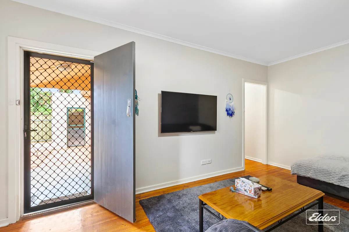 4 Albert Street — photo 4 of 29