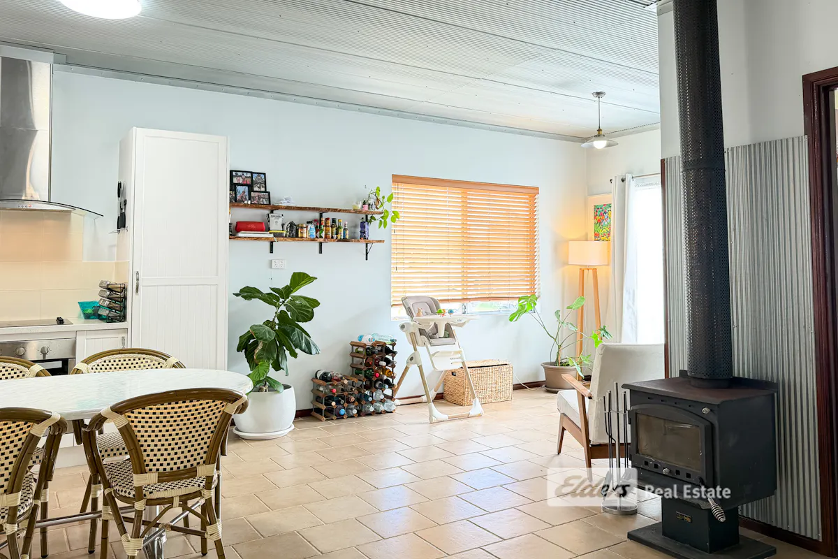 18A Emma Street — photo 12 of 30