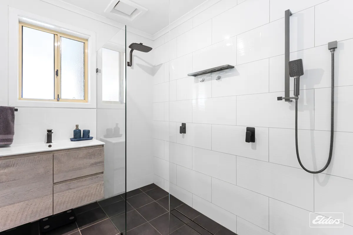 5 Ebert Street — photo 14 of 22