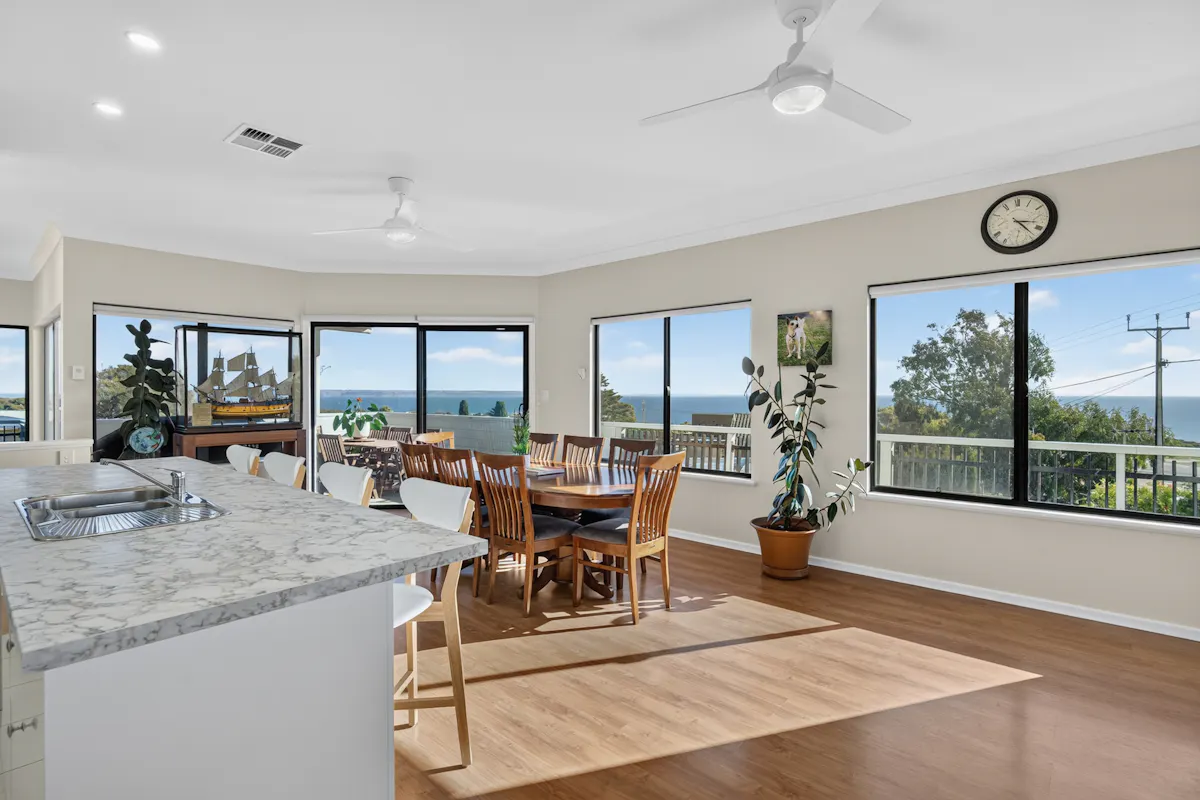11 Flinders Drive — photo 5 of 30