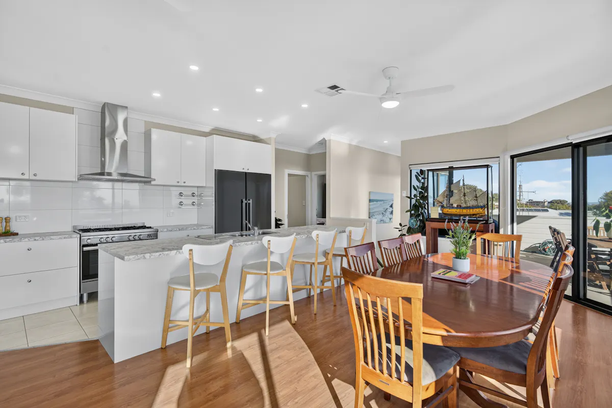11 Flinders Drive — photo 11 of 30