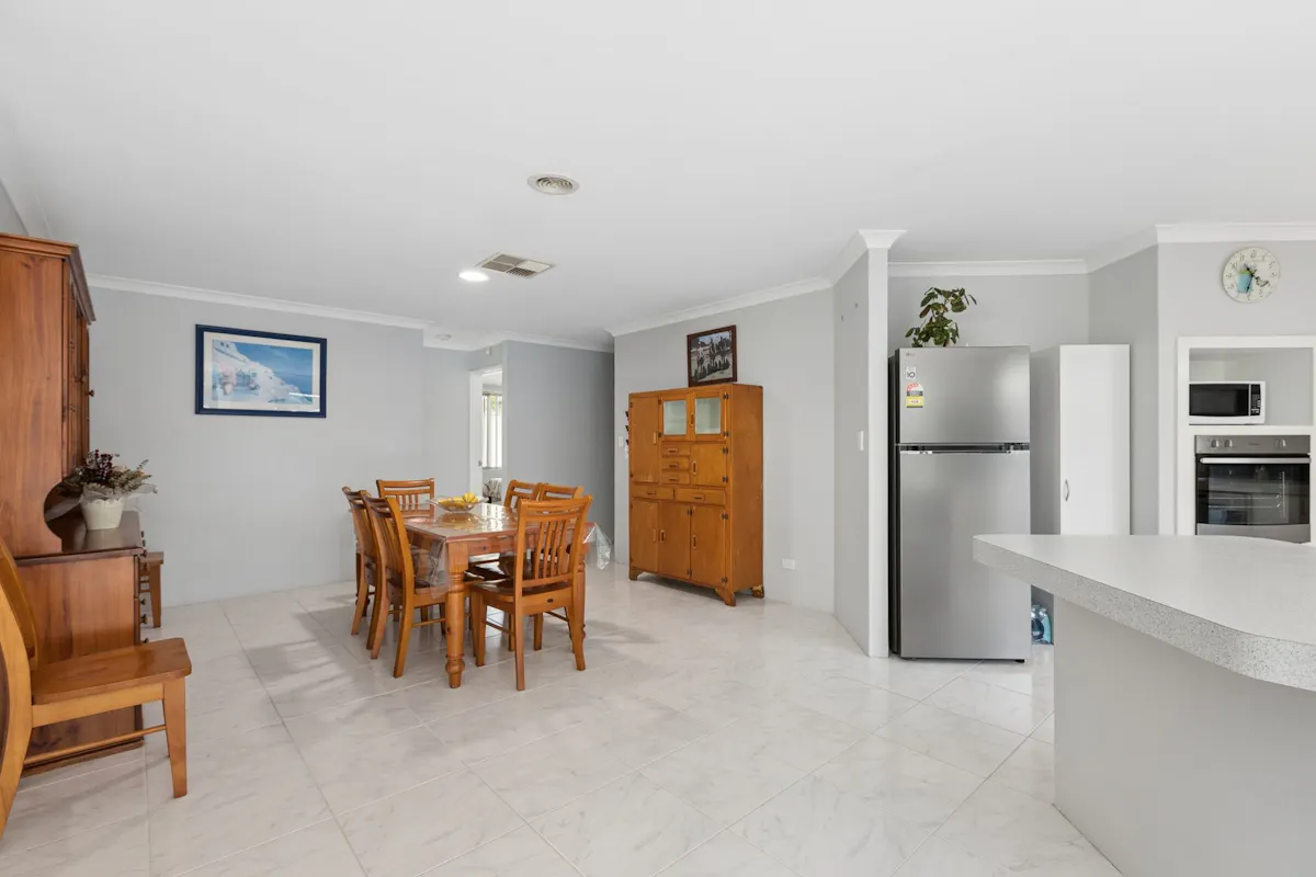 60 San Sebastian Boulevard — photo 8 of 30