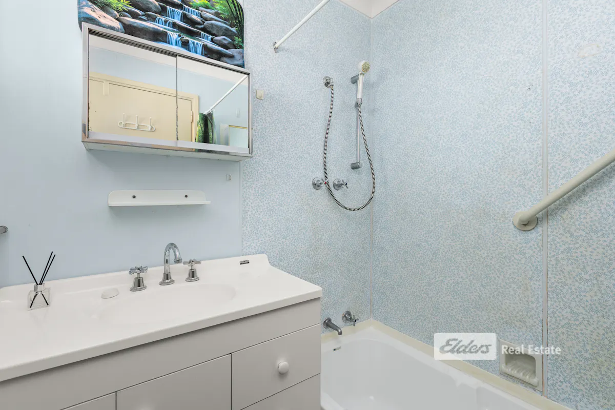 216 Atkinson Street North — photo 14 of 21