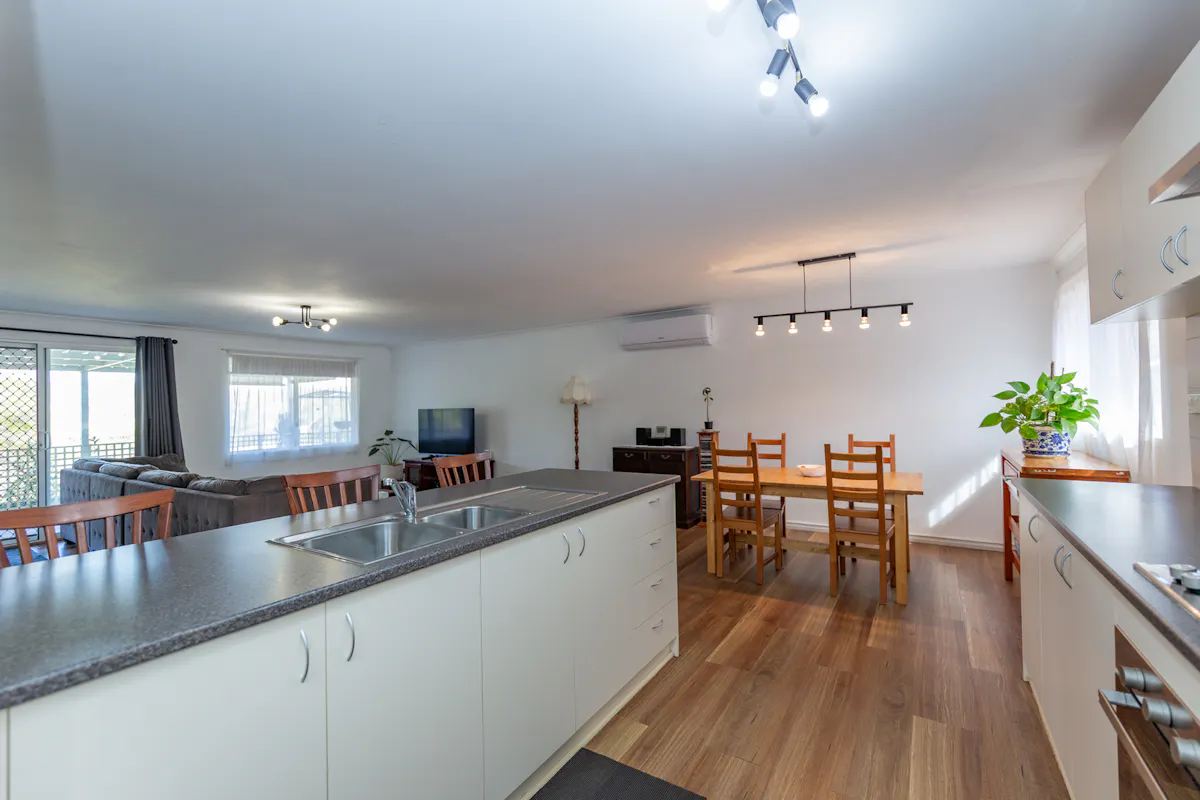 21 Fitzgerald Terrace — photo 2 of 23
