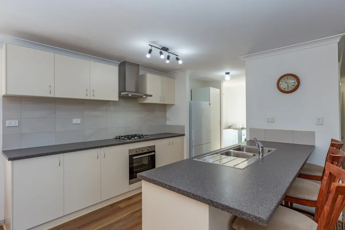 21 Fitzgerald Terrace — photo 4 of 23