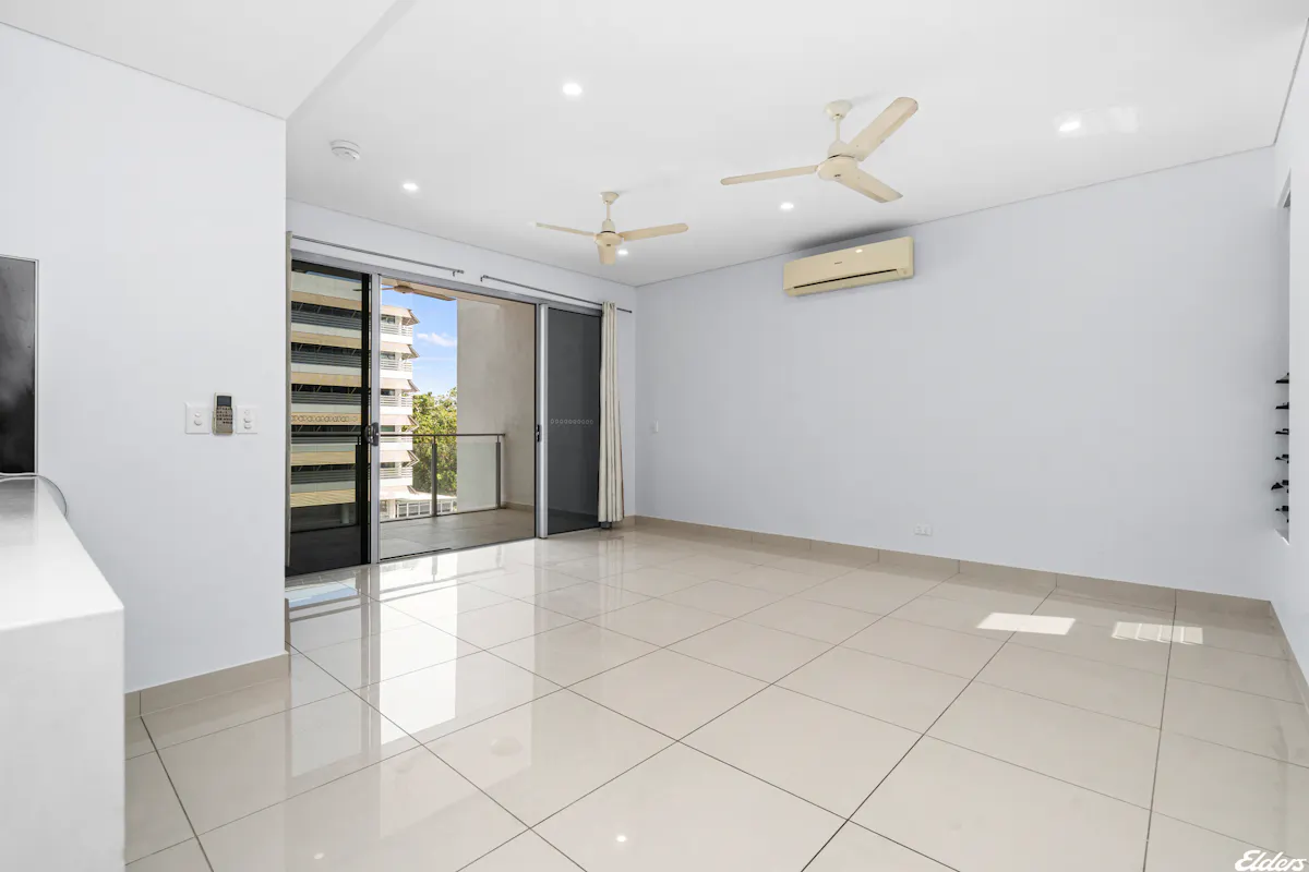 22/39 Cavenagh Street — photo 3 of 19