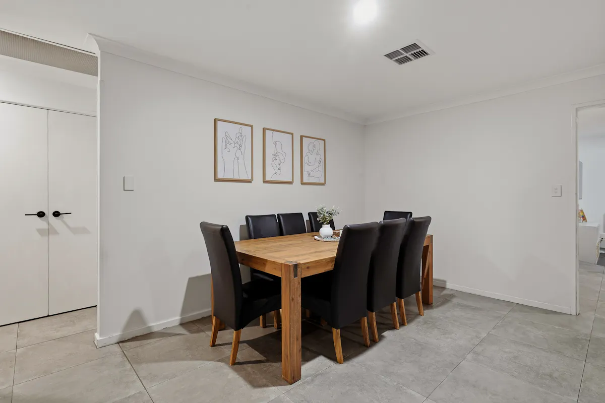 28 Yanrey Street — photo 11 of 30