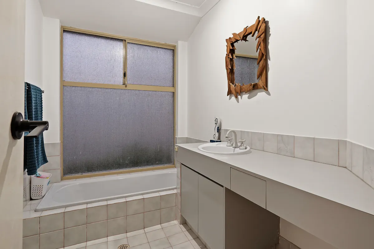 28 Yanrey Street — photo 24 of 30