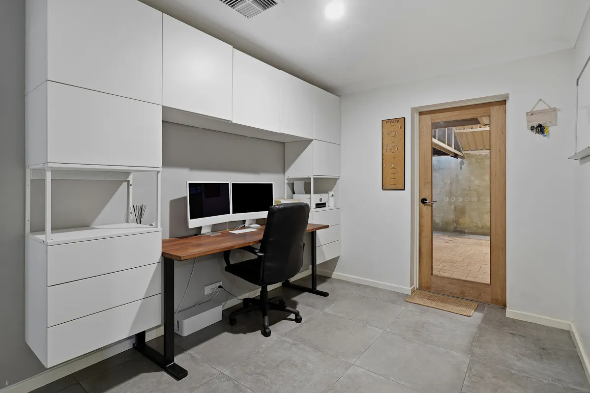 28 Yanrey Street — photo 16 of 30